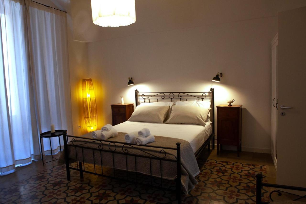 Jasper B&B Aeroporto di Catania Fontana Rossa Esterno foto